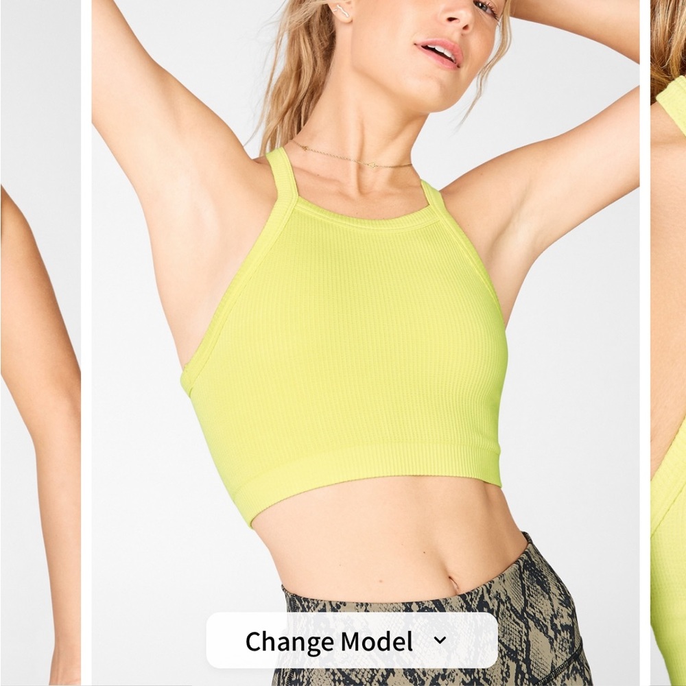 Fabletics Escape set - seamless bra and Powerhold leggings